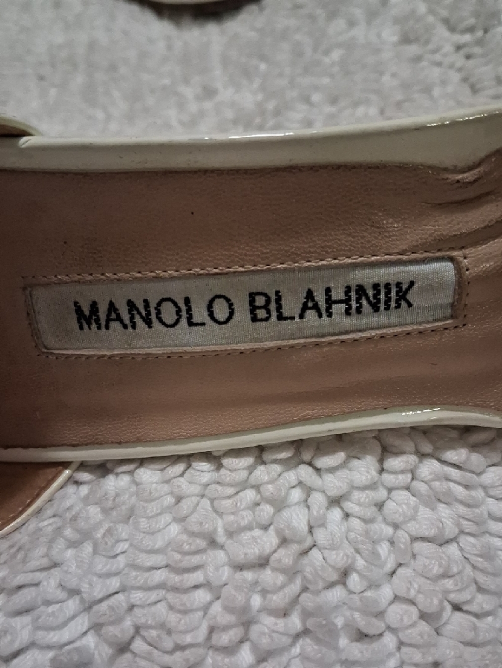 Manolo Blahnik Cream D'Orsay Open-Toe Stiletto Heels - Picture 2 of 9